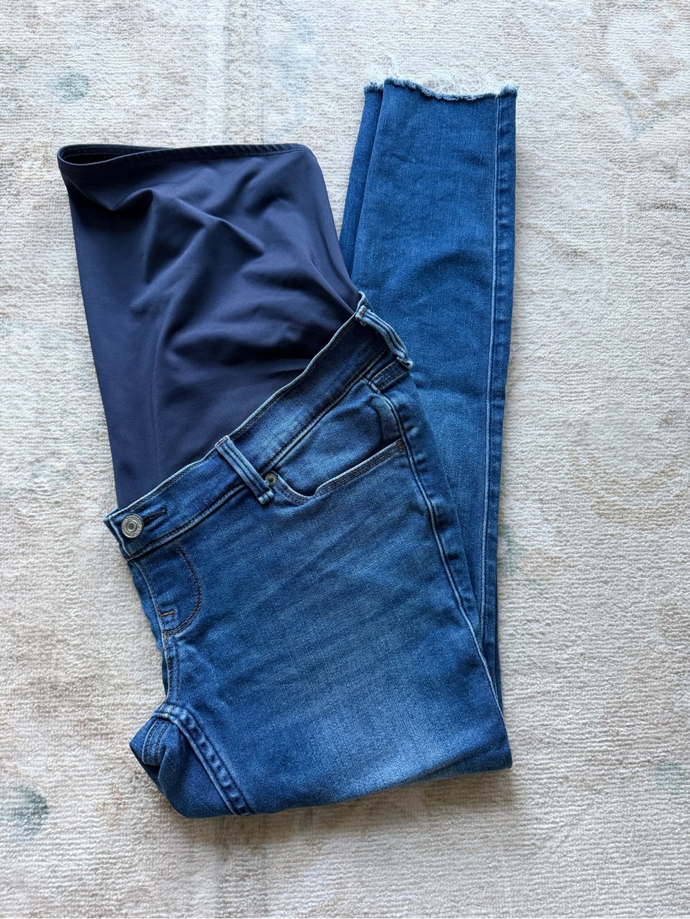 Abercrombie Maternity Skinny Jeans/ Dark Blue and black jeans
